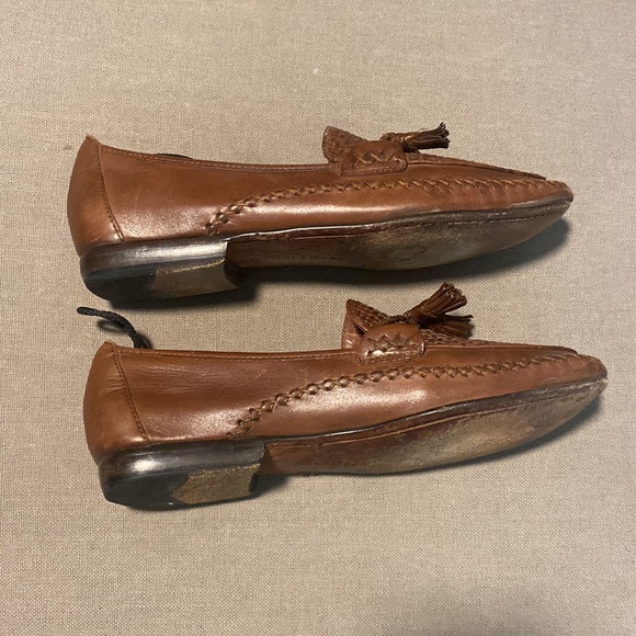 Vintage Cole Haan Country Basket Weave Tassled Loafers - Picture 3 of 10